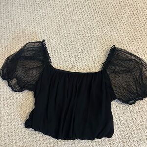 Black bubble top - puff sleeves